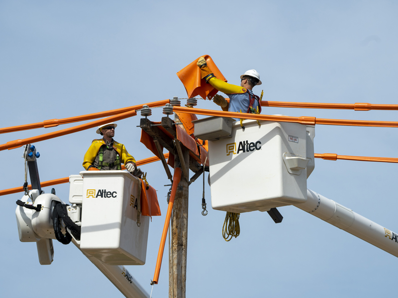 Lineworkers in training
