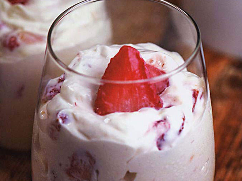 White Chocolate Strawberry Cheesecake Parfait