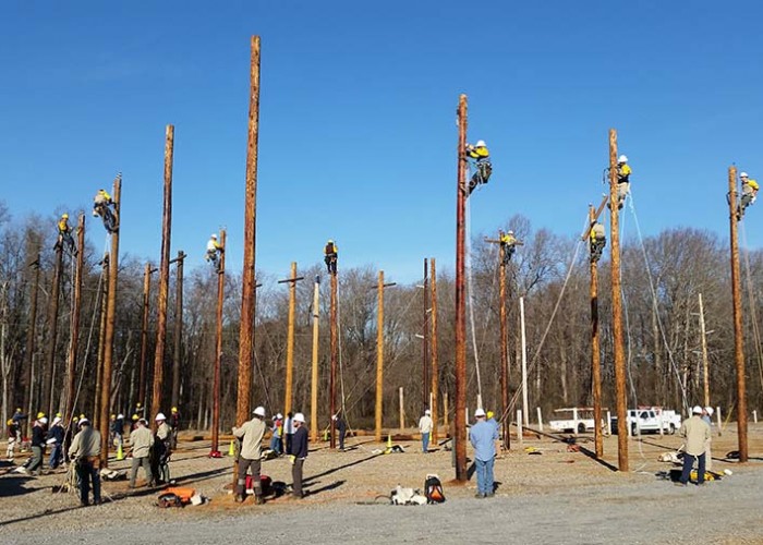 22 linemen advanced their education at Nash Community College