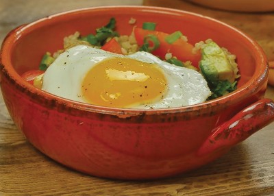 Southwestern Quinoa and Egg Breakfast Bowls