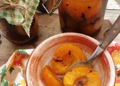Spiced Refrigerator Pickled Peaches
