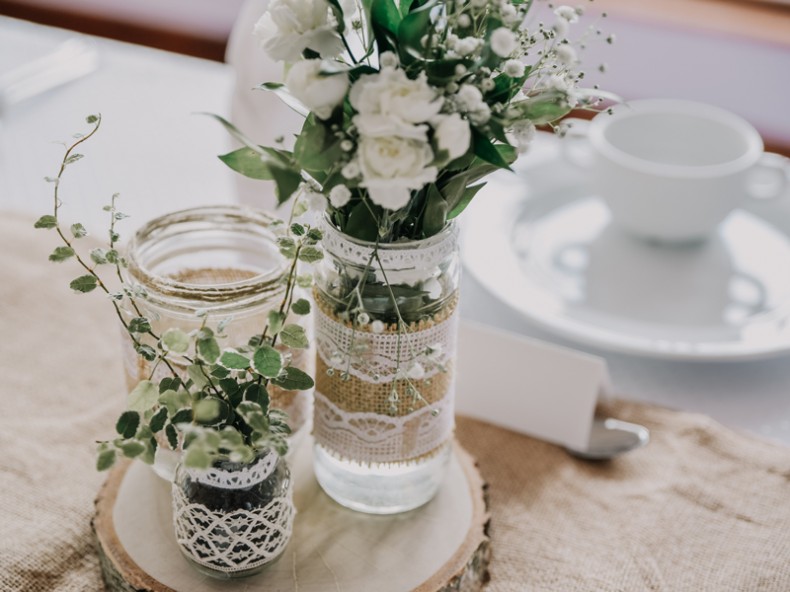 4 Simple and Beautiful DIY Wedding Ideas