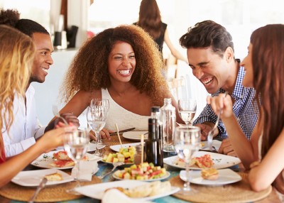 7 Tips to Dine Out, the Healthy Way