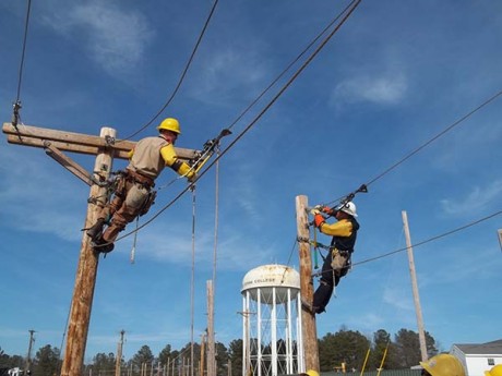10 linemen advanced their education at Nash Community College