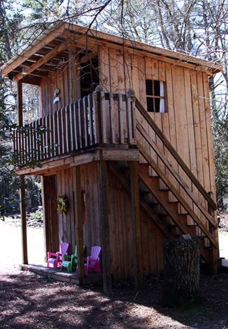 A four-generation playhouse