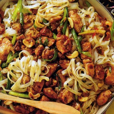 Cashew Chicken With Noodles