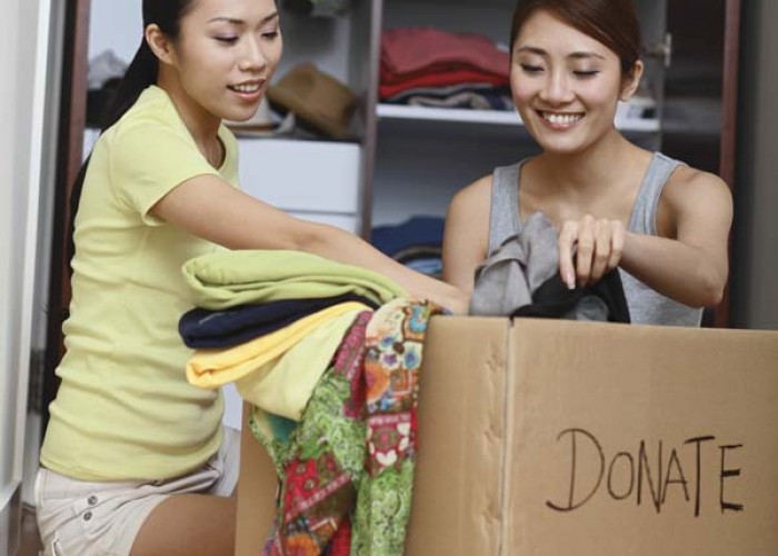 Clearing out your closet clutter 