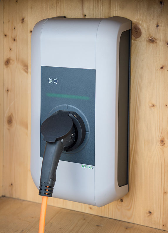 240 Volt Outlet