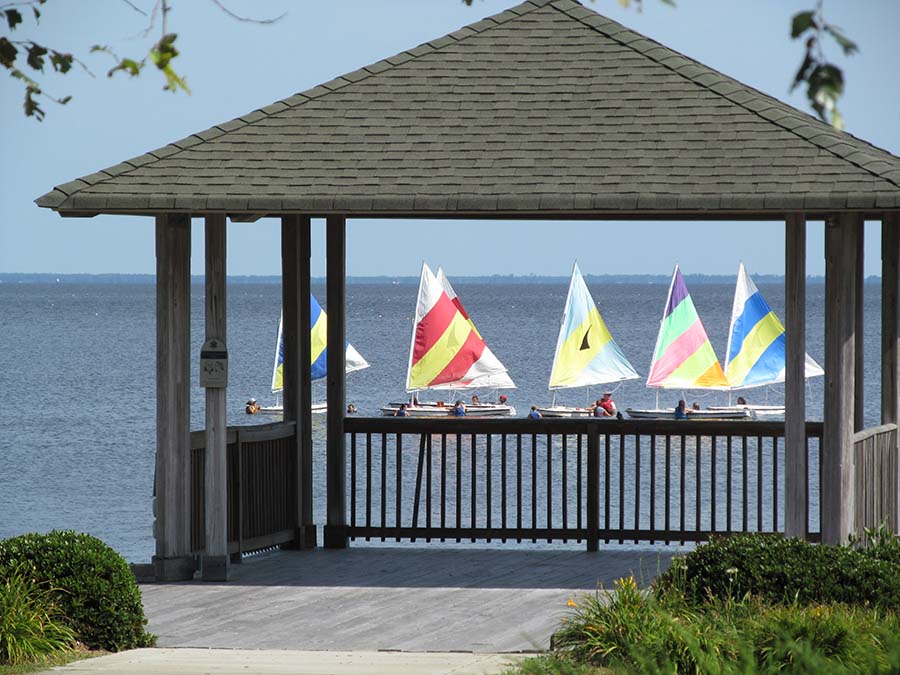 4 H camp sailing