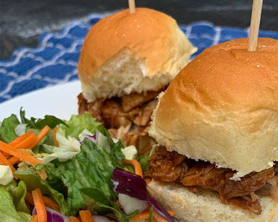 Saucy Chicken Sliders 