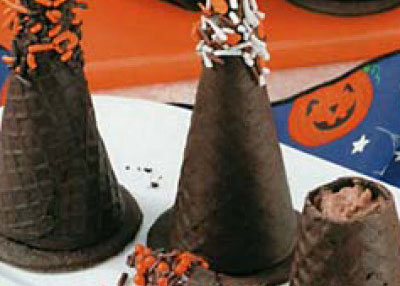 Mousse-Filled Witches' Hats 