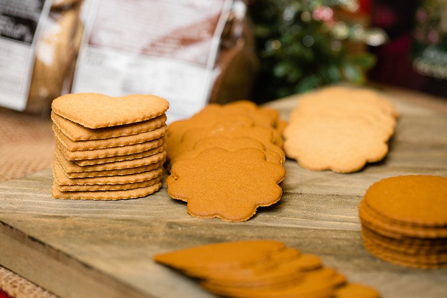 Mrs Hanes Moravian Cookies Ready To Eat