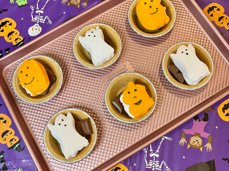 Spooky Smoores Pies