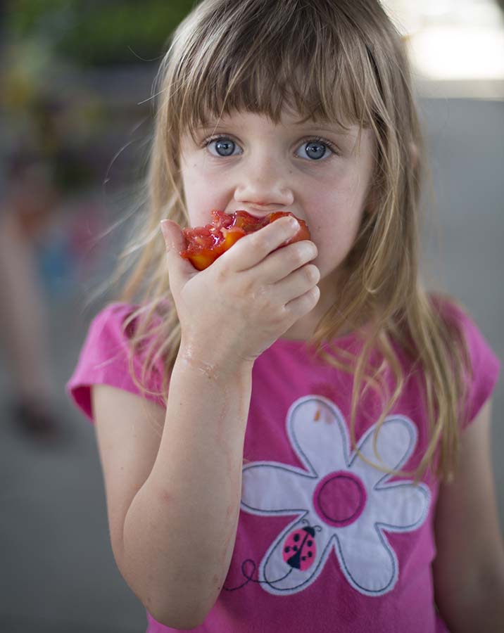 Eating tomatoes