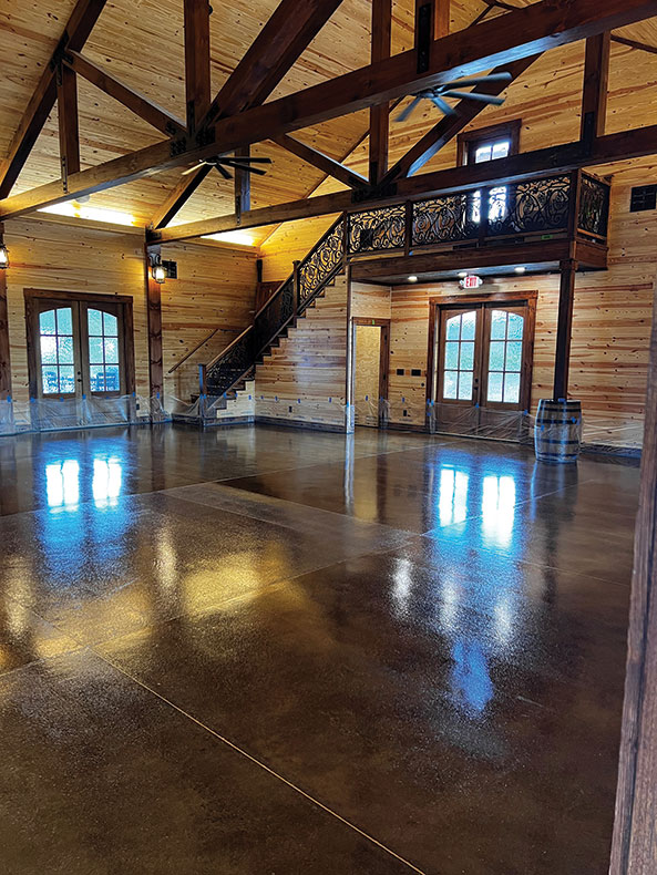 Floor staircase