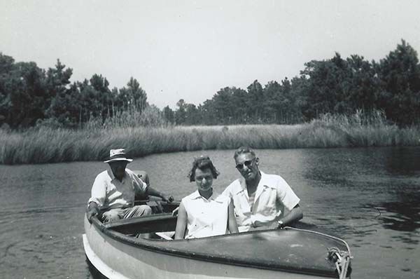 papa-tom-in-boat