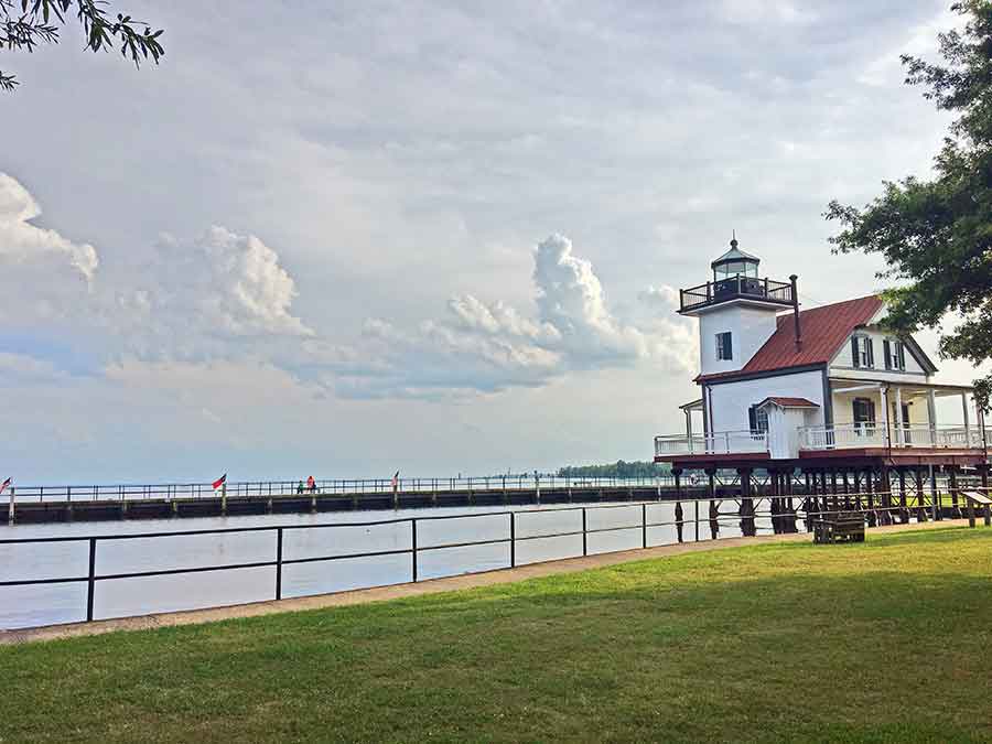 roanoke river lighthouse